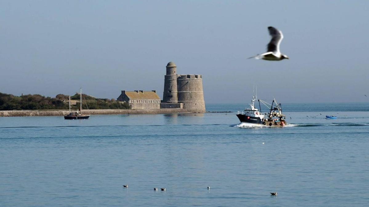 Holiday Normandy Se Ressourcer A Deux Pas De La Mer Fermanville Exterior foto
